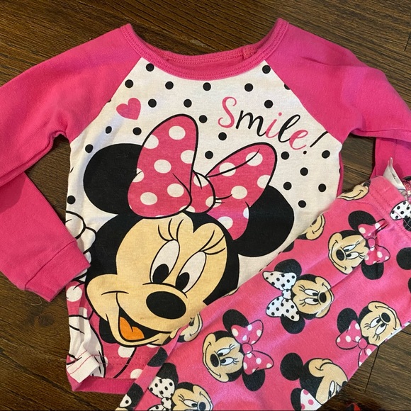 3 Sets of 2T Long Sleeve Minnie Mouse Pajamas - Picture 2 of 5